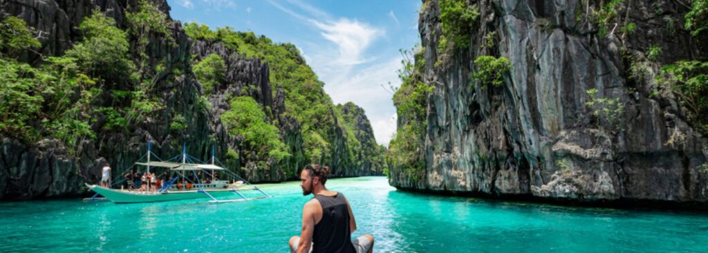 El Nido Boat Tour Palawan - Philippines (Cheap destination known for its Food and Travel Culture)